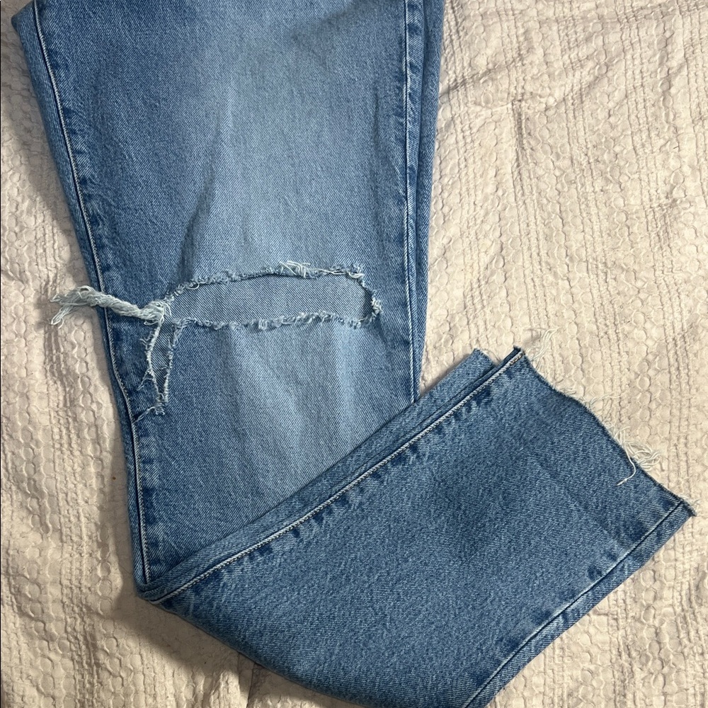 Good American Light Blue Straight Leg Jeans size 6/28 - Picture 8 of 12